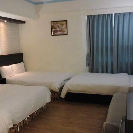 Modern Plaza Hotel Kaohsiung Dış mekan fotoğraf