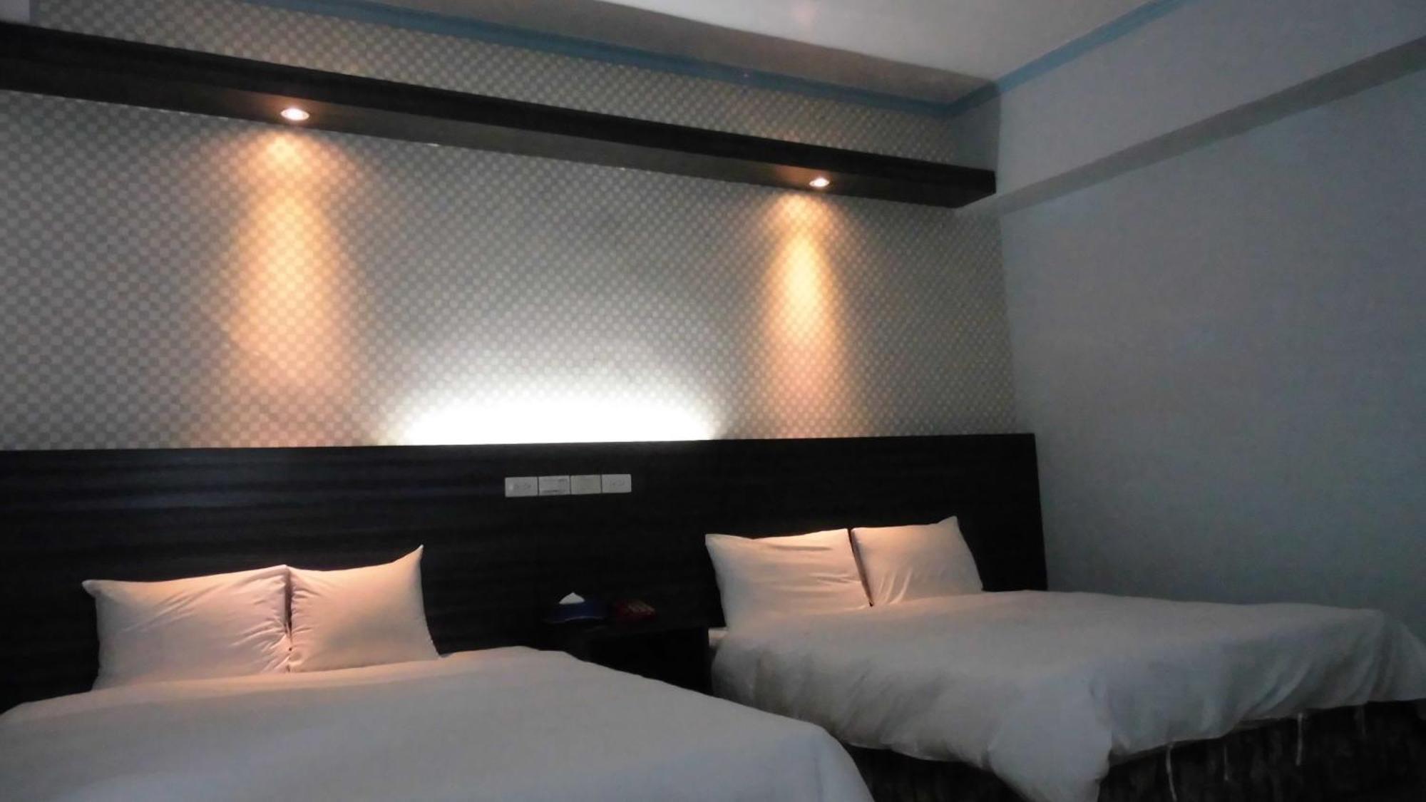Modern Plaza Hotel Kaohsiung Oda fotoğraf